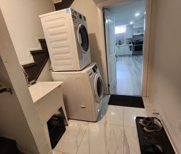 For Lease - 33 Trellanock Road, Brampton, Ontario - Photo 6