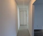 1 room apartment of 83m² in Gatineau - Photo 1