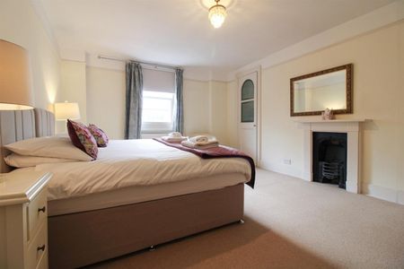 St Georges Road, Cheltenham GL50 3DU - Photo 3