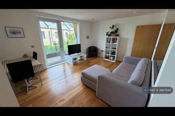 1 bedroom flat to rent - Photo 1