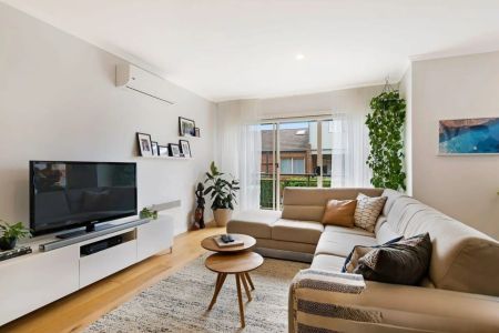 Modern Living Just Moments from the River - Photo 2