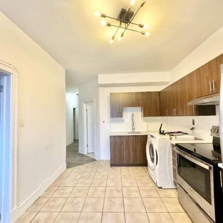 3 CH - 1 SDB - Montréal - $1,750 /mo - Photo 3