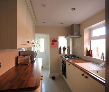 2 bedroom terraced house to rent - Photo 5