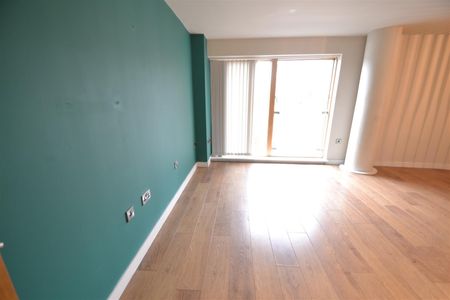 2 Bedroom Apartment for rent in I Quarter, Blonk Street, Town Centre, Sheffield - Photo 4