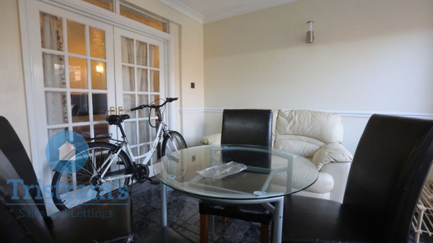 4 bed Detached House for Rent - Photo 1