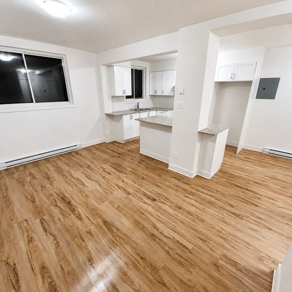 SUPERBE STUDIO 2½ À LOUER – CÔTE-DES-NEI - Photo 1