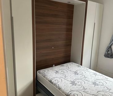 Studio Flat, Birkbeck Road, W3 - Photo 4