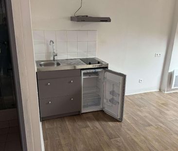 Location Appartement 1 pièce 25m² DRAGUIGNAN 83300 - Photo 6