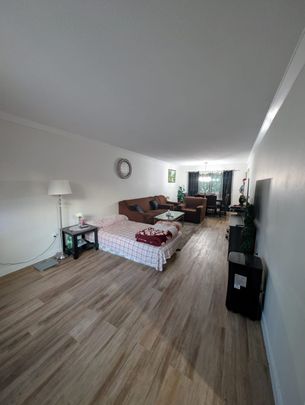 For Lease - 30 Green Valley Drive Unit# 9, Kitchener, Ontario - Photo 1