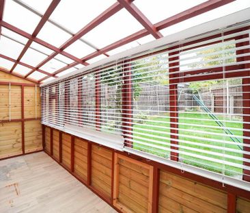 3 bedroom end of terrace house to rent - Photo 4