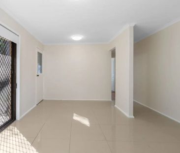 37 Erin Drive, Browns Plains QLD 4118 - Photo 5