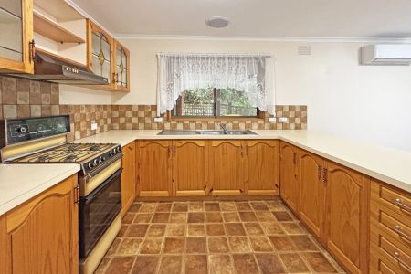 Well presented home - Photo 4
