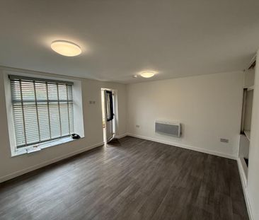 Hudds Vale Road, Bristol - Photo 3