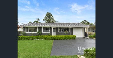 Beautifully Presented 4 Bedroom Family Home With A Swimming Pool - Photo 5