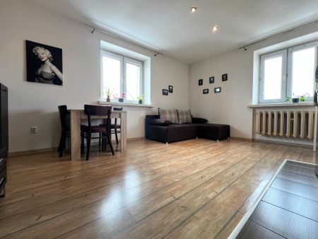 2 pokoje, winda, świetna lokalizacja - Photo 2