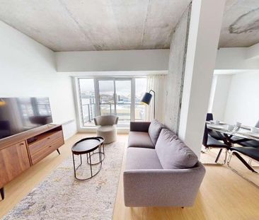 Grand 3 1/2 moderne Chauffé/éclairé/internet/semi-meublé dans St-Roch - Photo 2