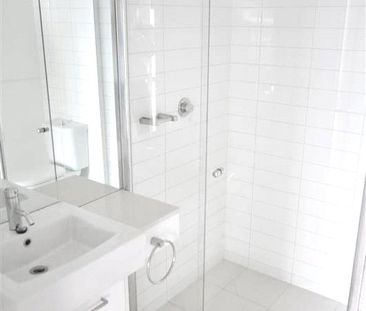 2111B/100 Harbour Esplanade - Photo 3