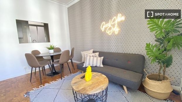 barcelona, Catalonia 08037 - Foto 1