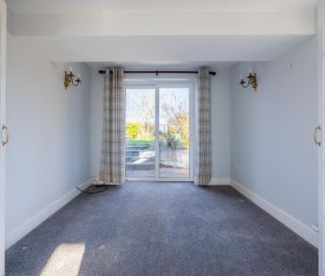 4 bedroom detached house to rent - Photo 2