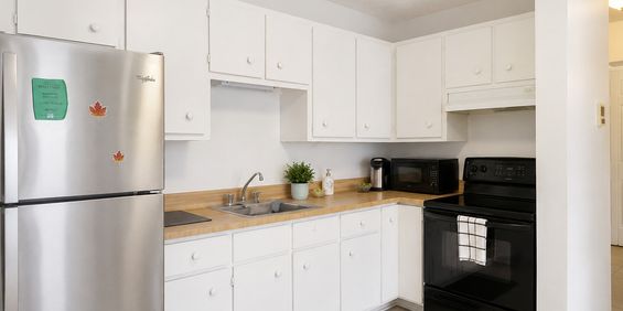 BEAU 3 1/2 + BUREAU|CHAUFFAGE-EAU CHAUDE - Photo 3