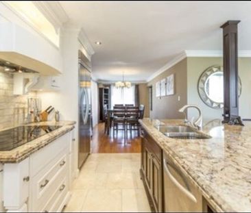 For Lease - 5291 Thornwood Drive, Mississauga, Ontario - Photo 4