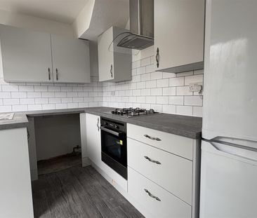 To Let - Photo 4