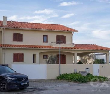 Luxury Villa for rent in Vila Nova de Gaia, Portugal - Photo 3