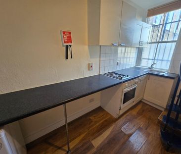 Studio Flat, Sydenham Road, SE26 - Photo 2