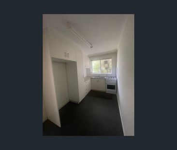 Unit 2/38 Tranmere Ave, Carnegie, Vic 3163 - Photo 1