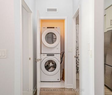 For Lease - 4055 Parkside Village Drive Unit# 321, Mississauga, Ont... - Photo 3