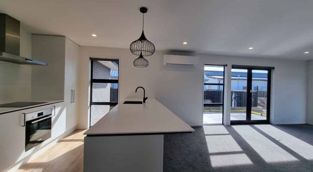 Lovely 3 bedroom home - Photo 1