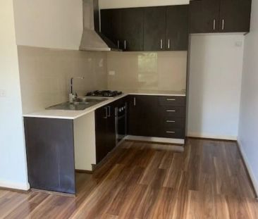 Convenient Living in a Great Epping Location! - Photo 1