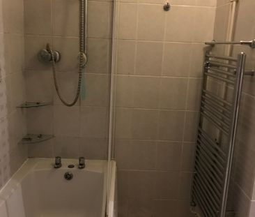 Lovely 3 bedroom Semi – Detached house available Bedford - Photo 2