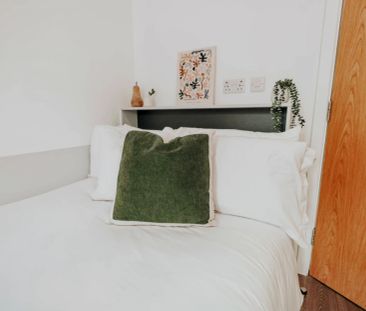 Silver En Suite - Photo 4