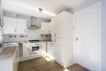 2 bedroom terraced house to rent - Photo 3
