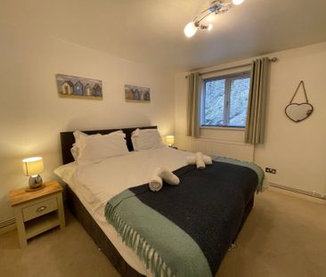 Crawshay Court, Swansea, SA3 - Photo 4