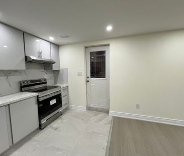 For Lease - 216 Wesmina Avenue, Whitchurch-Stouffville, Ontario - Photo 5