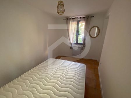 À GRASSE À louer Appartement 2 pièces 33.56 m - Photo 4