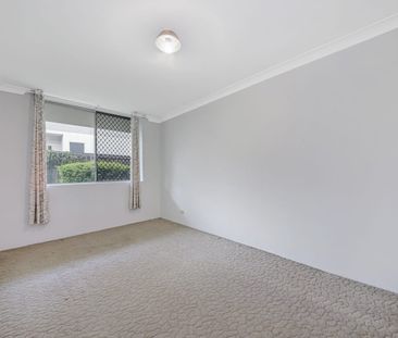 2/8 Harry St, Zillmere - Photo 2