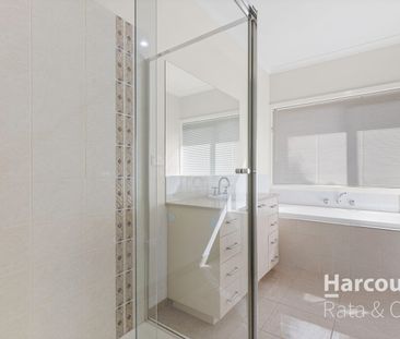 Stylish Single Level Living with Theater Room! - Photo 4