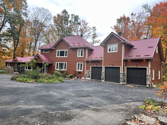 For Lease - 1075 Big Bay Point Road, Barrie, Ontario - Photo 1