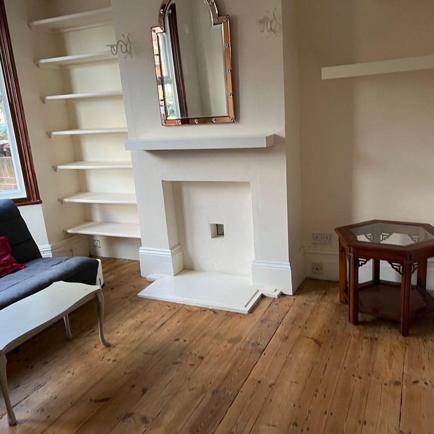 2 Bed Flat, Howard Road, E17 - Photo 1