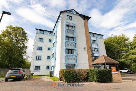 3 Bedroom Maisonette - Photo 4