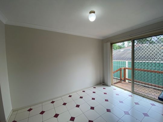 Wentworthville - Photo 1