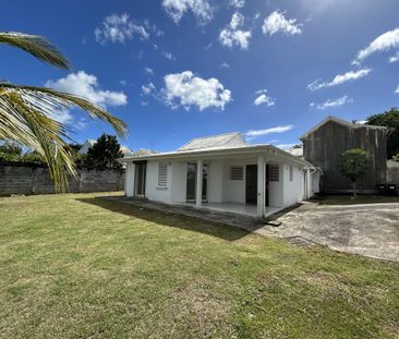 Location Maison 4 pièces 79m² LES ABYMES 97139 - Photo 3