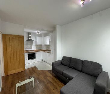 1 bedroom property to rent - Photo 2