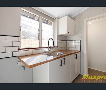 Recently Renovated Beauty - Photo 4