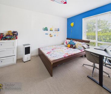 2 bedroom ground floor flat to rent - Photo 5