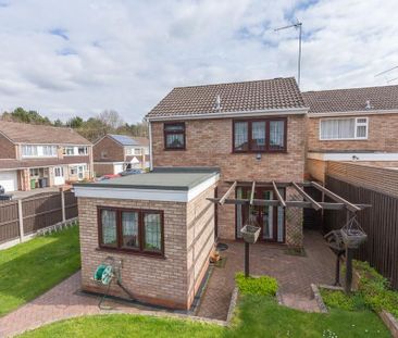 3 bedroom detached house to rent - Photo 2