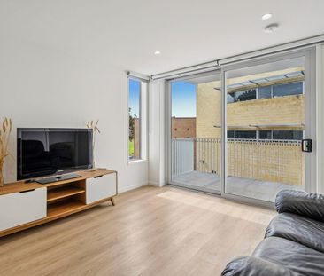 Refined Modern Living in the Heart of Sandy Bay! - Photo 4